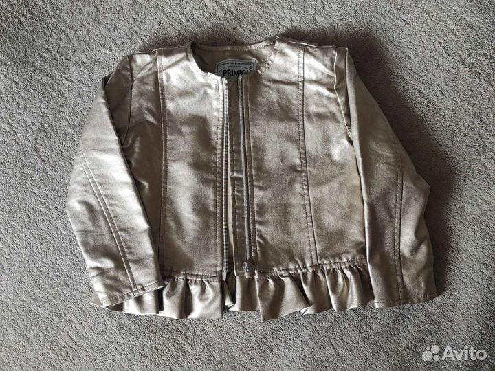 Куртка для девочки новая