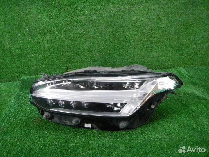 Фара левая Volvo XC90