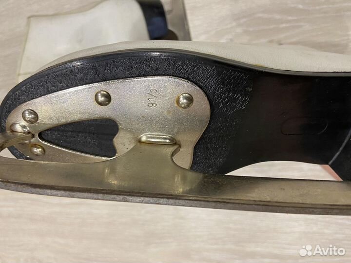 Коньки фигурные