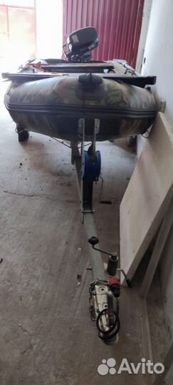 Лодка с мотором