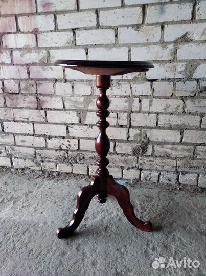 Подставка столик