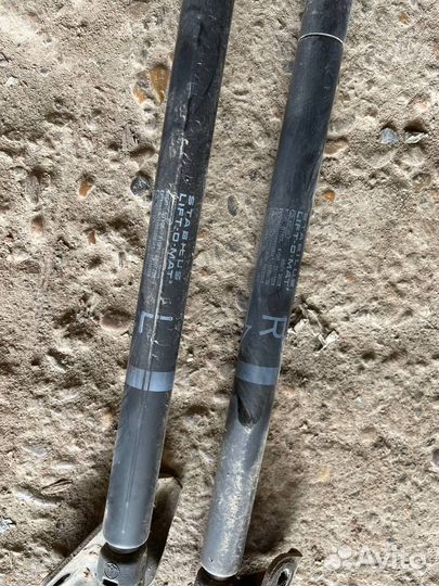 Газовые упоры багажника Toyota Corolla e120