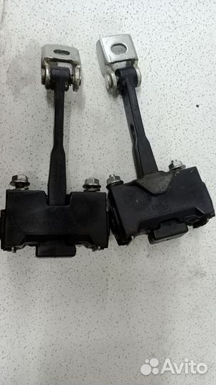 Ограничитель двери LADA vesta веста