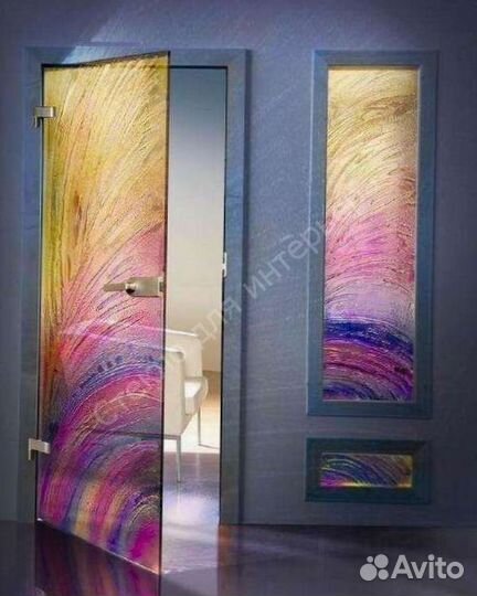 Распашные стеклянные двери