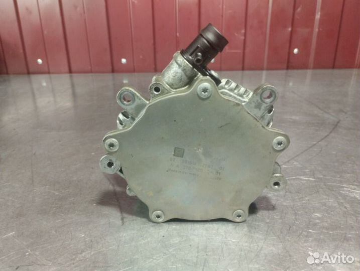 Насос вакуумный Mercedes E-Class W213 M274 2.0