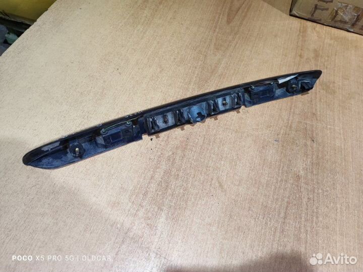 Накладка крышки багажника Volkswagen Passat B5