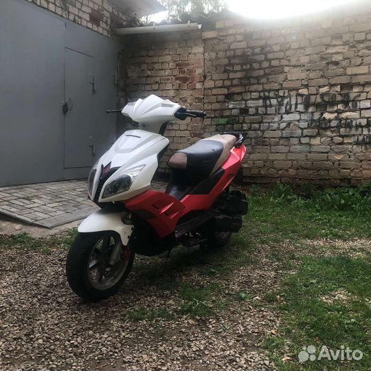 Скутер 150сс с документами