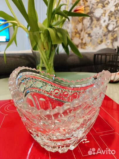 Ваза хрустальная для конфет