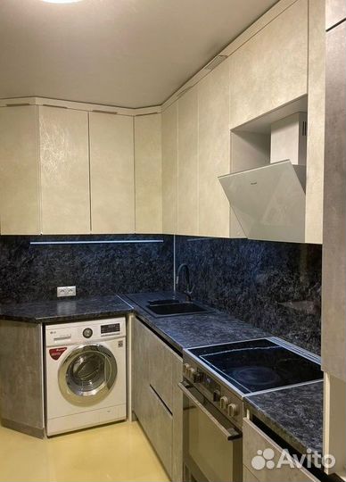 Кухонные гарнитуры с крашенными фасадами артикул 2