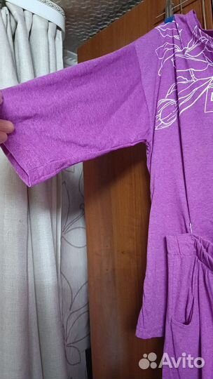 Костюм женский нов 54