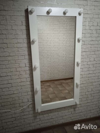 Гримерное зеркало