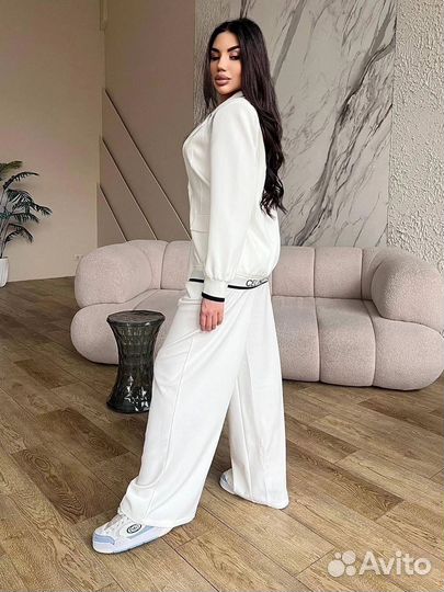 Брючный костюм женский Celine