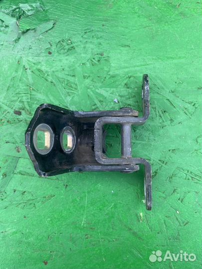 Петля двери зад Renault Megane II