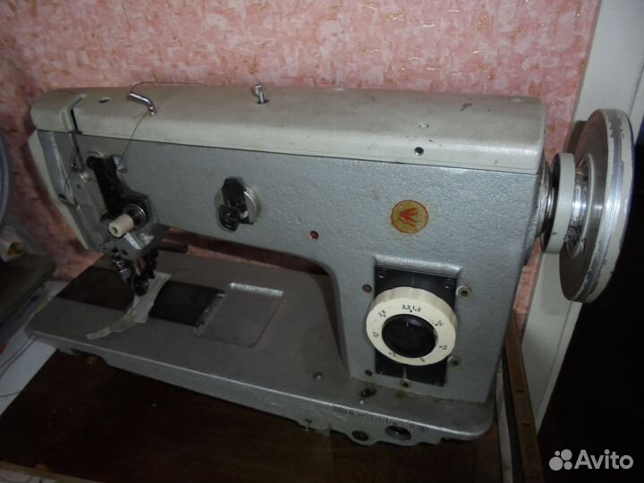 Савдеповская швейная машинка