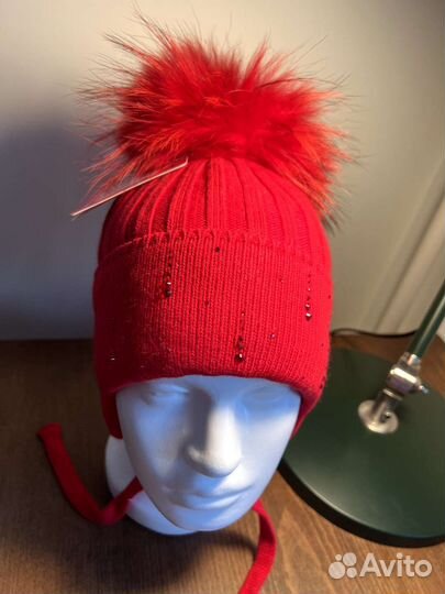 Шапка для девочки новая