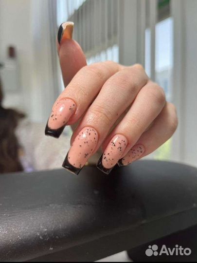 Модель на маникюр бесплатно