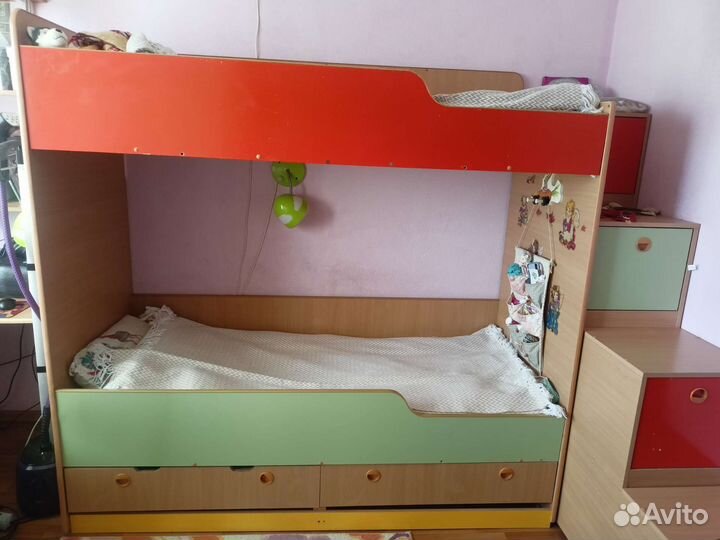 Двухъярусная кровать бу с матрасами