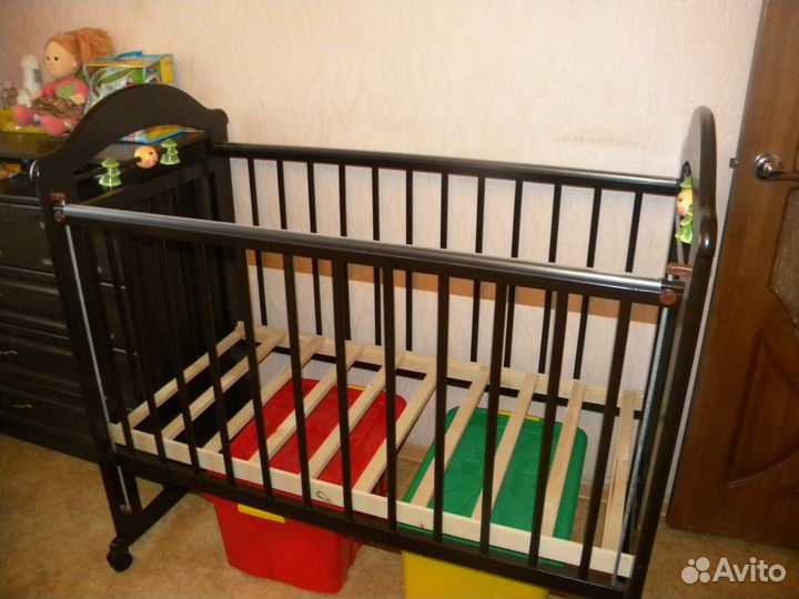 Кроватка детская