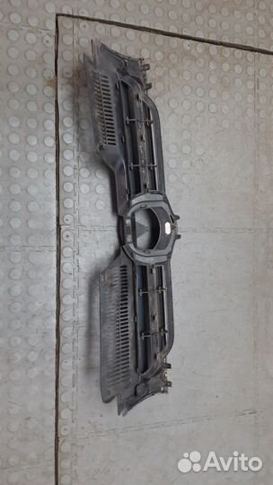 Решетка радиатора Volkswagen Golf 5