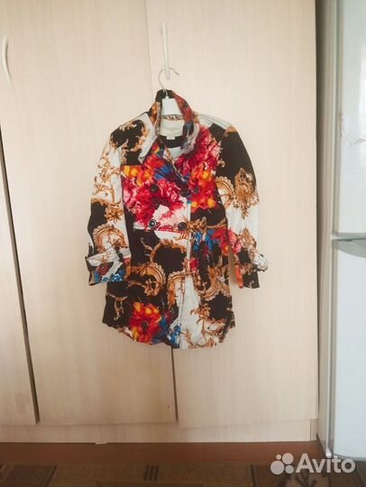 Продам яркое пальто