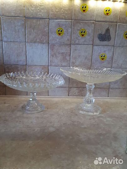 Старинная посуда. Вазы