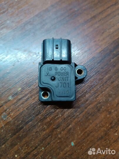 Коммутатор Mazda J701 Оригинал