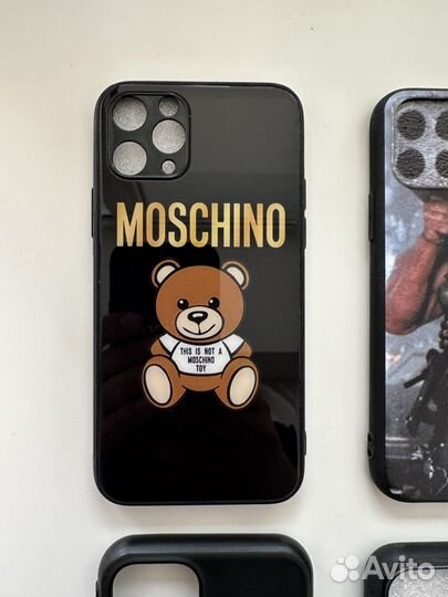 Чехлы на iPhone 11 Pro