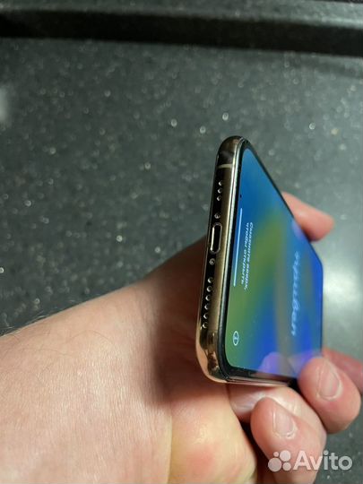 iPhone Xs, 64 ГБ