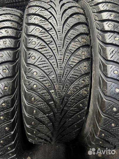 Goodyear UltraGrip Extreme 195/65 R15 91T