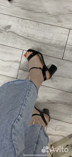 Туфли женские 39 размер