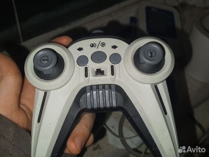 Танк на радиоуправлении стреляющий орбизами