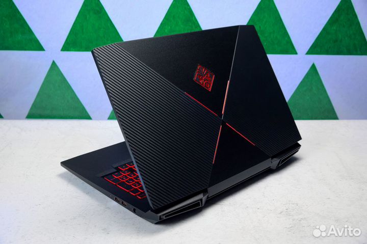 Ноутбук HP / Игры / Core i7 / GTX 1060 / 17.3