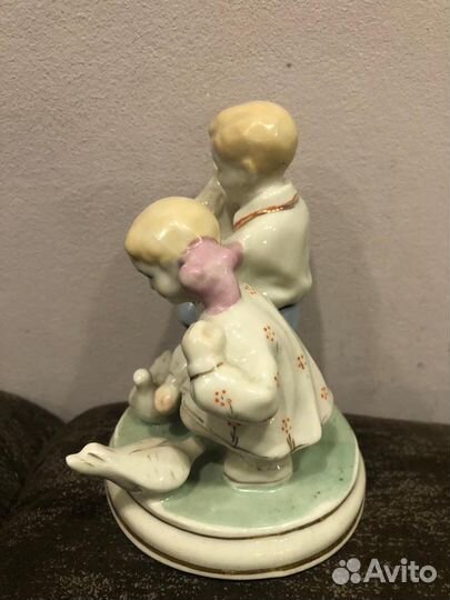 Фарфоровые статуэтки
