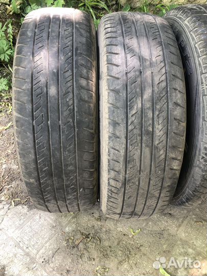 Dunlop Grandtrek PT2 215/70 R16