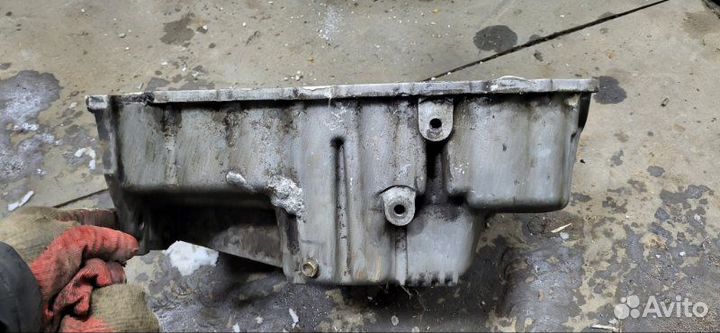 Поддон двс Renault Megane седан K4M 2006