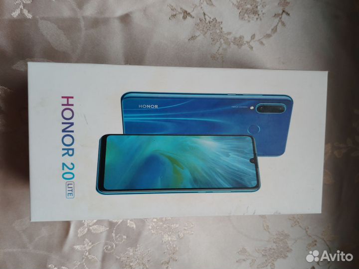 HONOR 20 Lite (RU), 4/128 ГБ