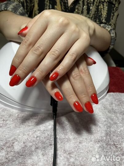 Мастер маникюра и педикюра