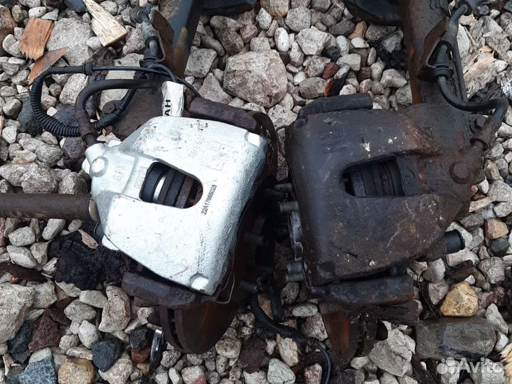 Супорт передний Форд Фокус 2