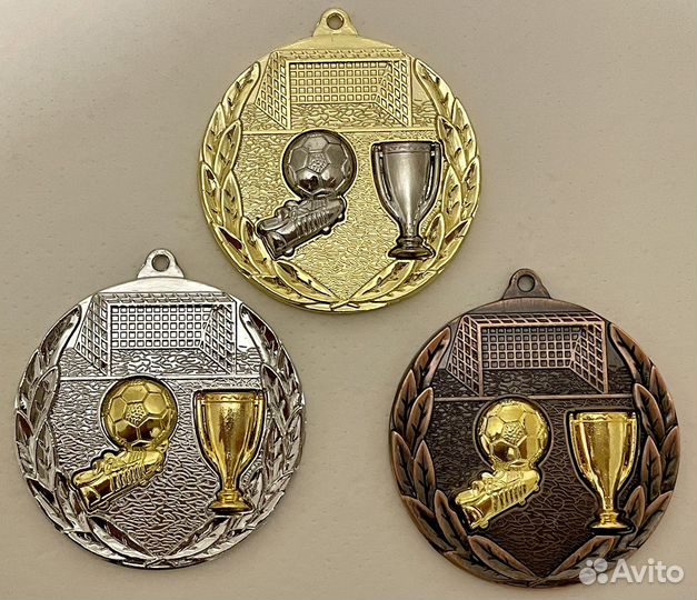 Медали футбольные