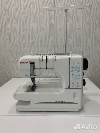 Распошивальная машина Janome Cover Pro 2