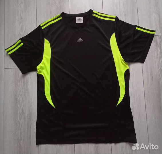 Продам футболку