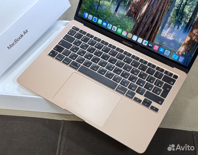 Apple MacBook Air 13 M1 2022 8/256GB (Ростест)