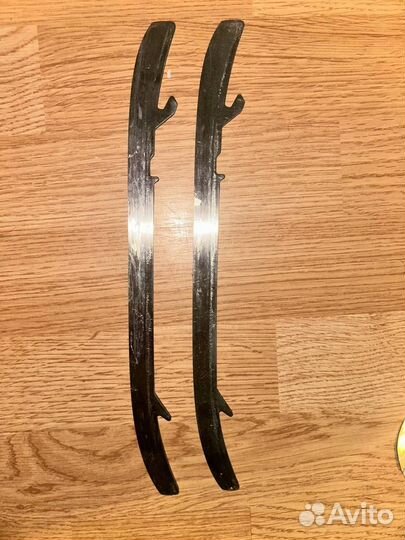 Коньки хоккейные