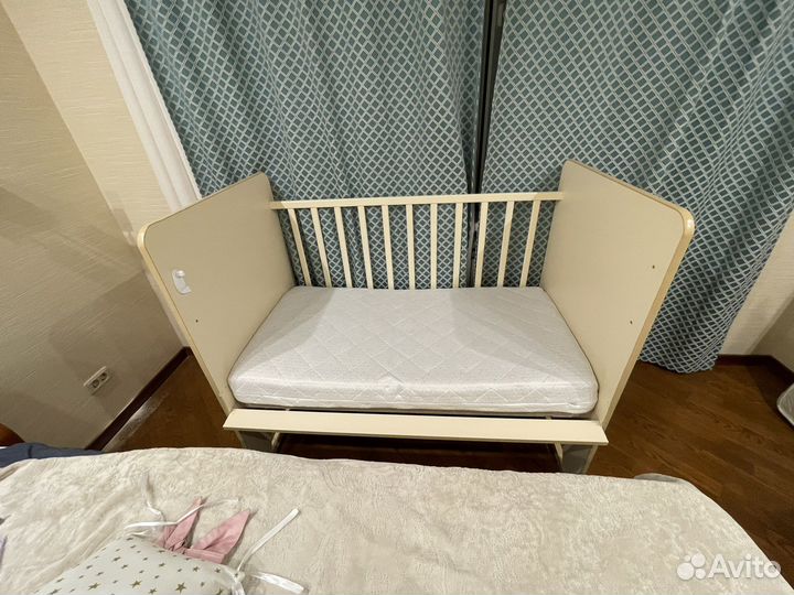 Детская кроватка
