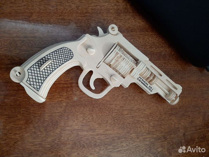 Контейнеры, конструкторы, игра- пятнашки и т.д