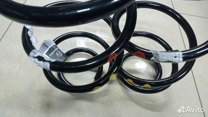 Пружина пер. A447321070060 новая