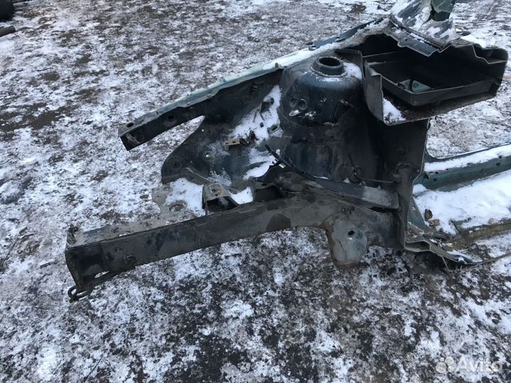 Лонжерон передний правый