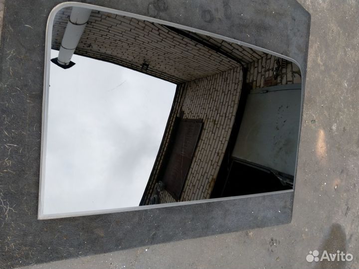 Стекло люка переднее Jeep Grand Cherokee WK2