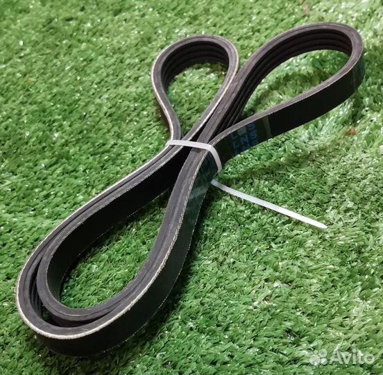 Ремень поликлиновой генератора новый 4PK910-913