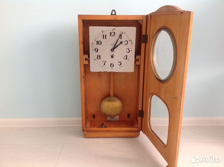 Маятниковые часы СССР